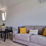 Stella Tower Apartment *