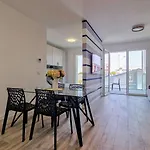 Apartment Stella Tower *