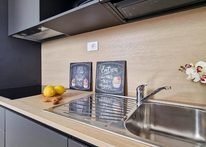 Stella Tower Бибионе